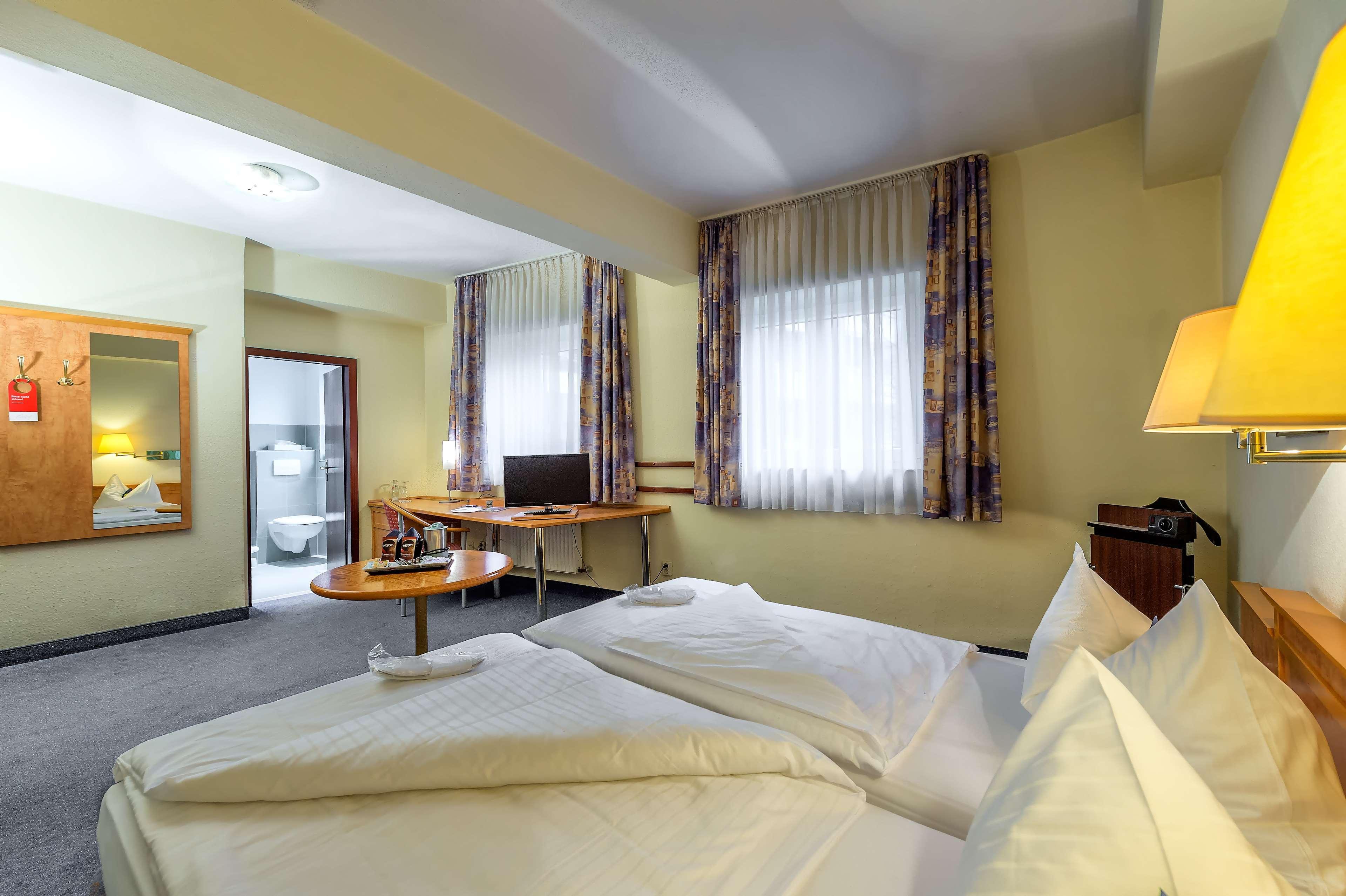 Best Western Weymouth Hotel Rembrandt Exterior photo